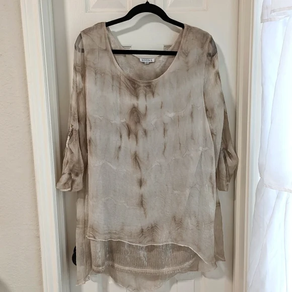 3/$10 Adore Neutral Sequined Flowy Blouse - Picture 1 of 6